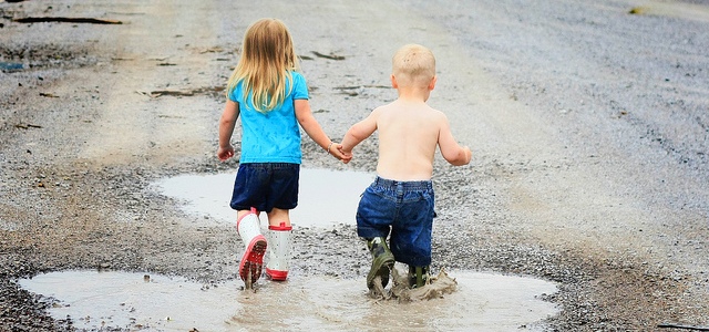 Playing children1